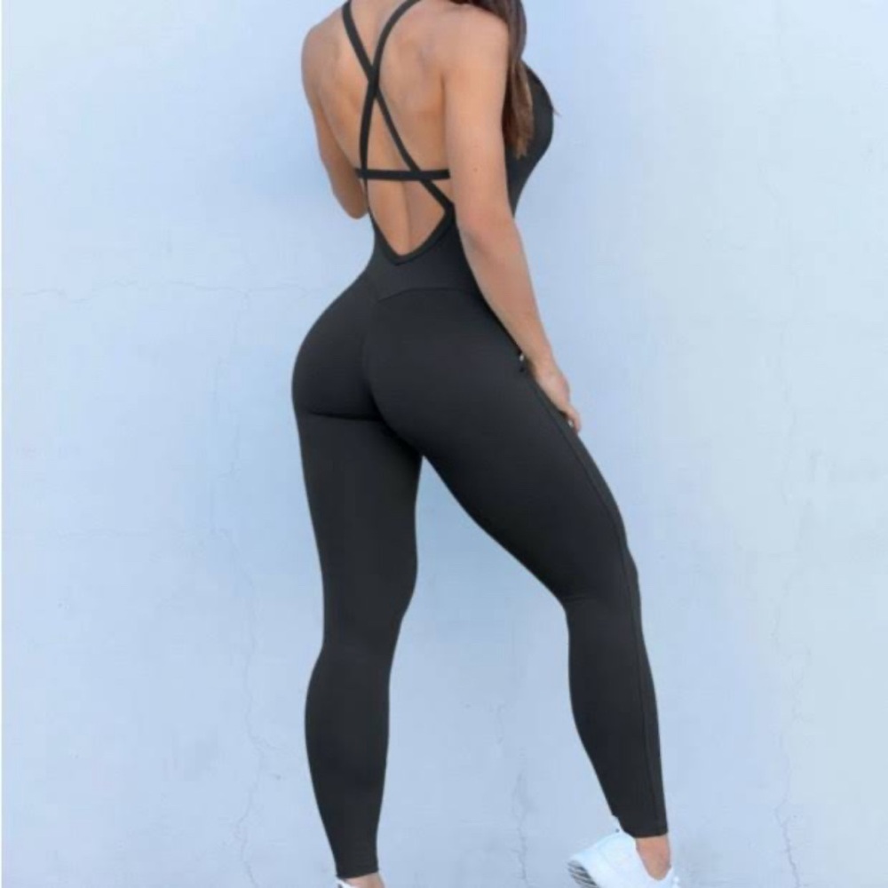 Worn 1x bombshell sportswear sculpted bodysuit black s